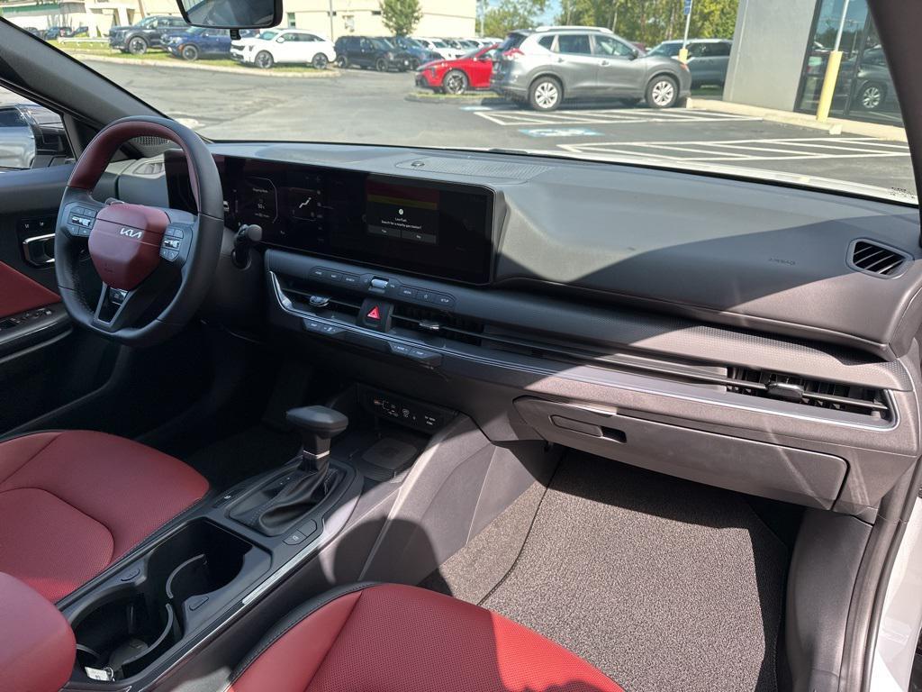 new 2025 Kia K4 car, priced at $27,219