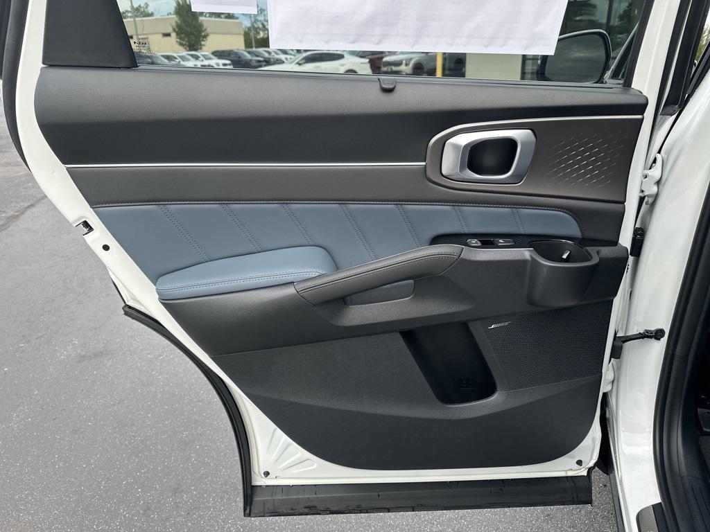 new 2025 Kia Sorento Plug-In Hybrid car, priced at $52,197