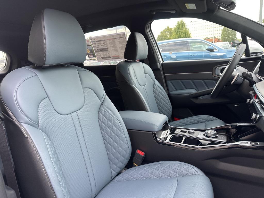 new 2025 Kia Sorento Plug-In Hybrid car, priced at $52,197