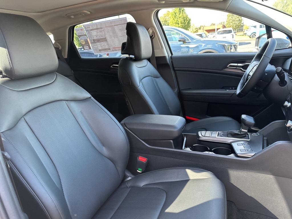 new 2026 Kia Sportage car, priced at $33,569