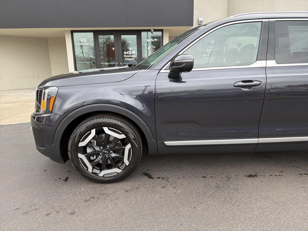 new 2025 Kia Telluride car, priced at $43,362