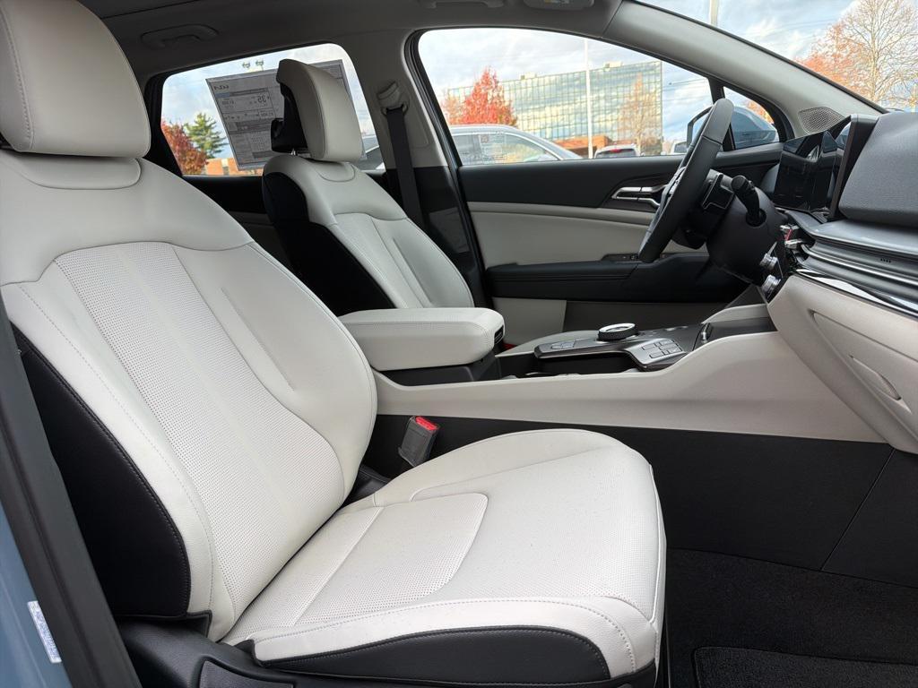 new 2026 Kia Sportage Hybrid car, priced at $34,952