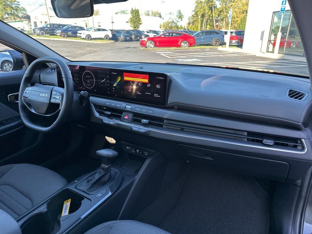 new 2025 Kia K4 car, priced at $23,621
