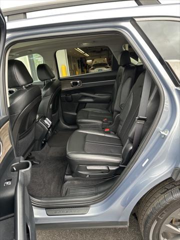 used 2023 Kia Sorento car, priced at $30,967