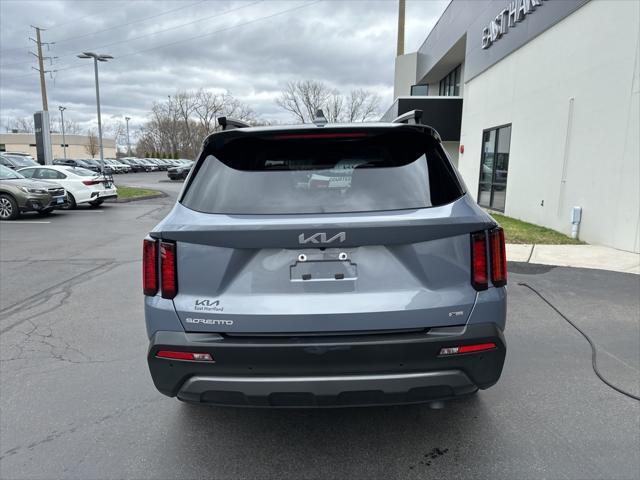 used 2023 Kia Sorento car, priced at $30,967