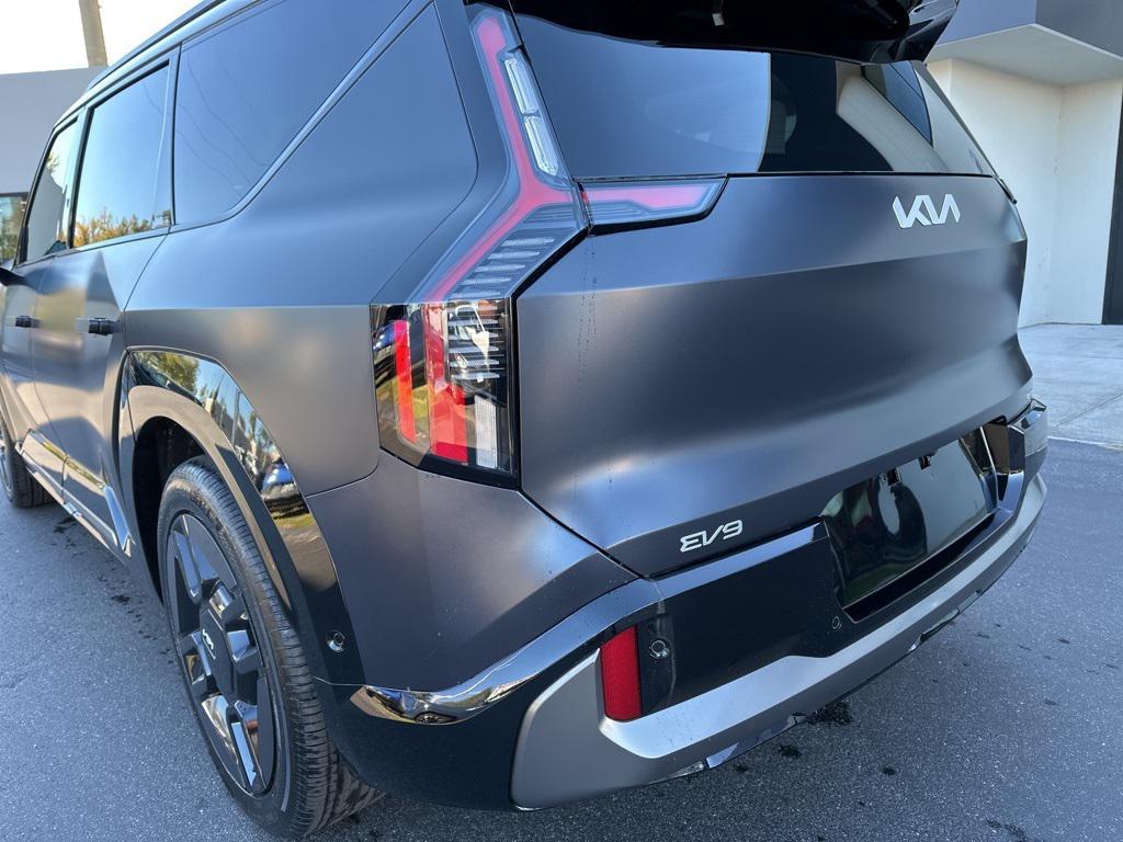 new 2026 Kia EV9 car, priced at $61,887