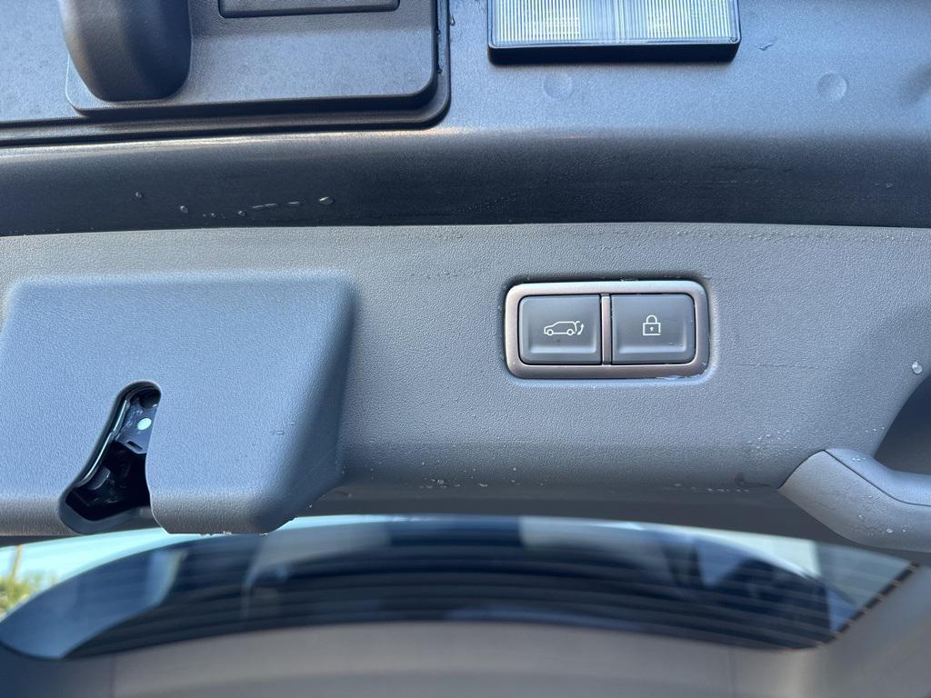 new 2026 Kia EV9 car, priced at $61,887