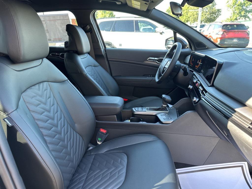 new 2026 Kia Sportage car, priced at $32,024
