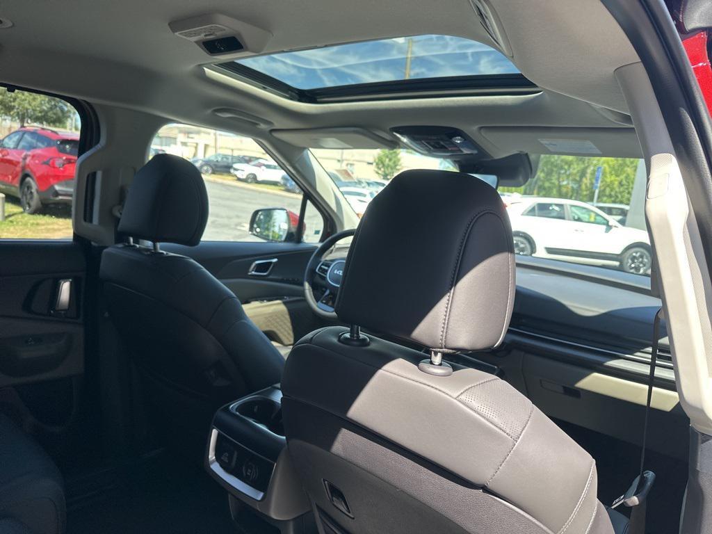 new 2026 Kia Carnival Hybrid car, priced at $47,871