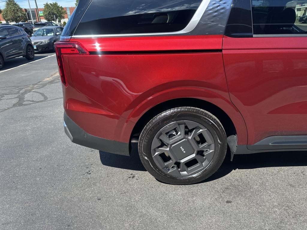new 2026 Kia Carnival Hybrid car, priced at $47,871
