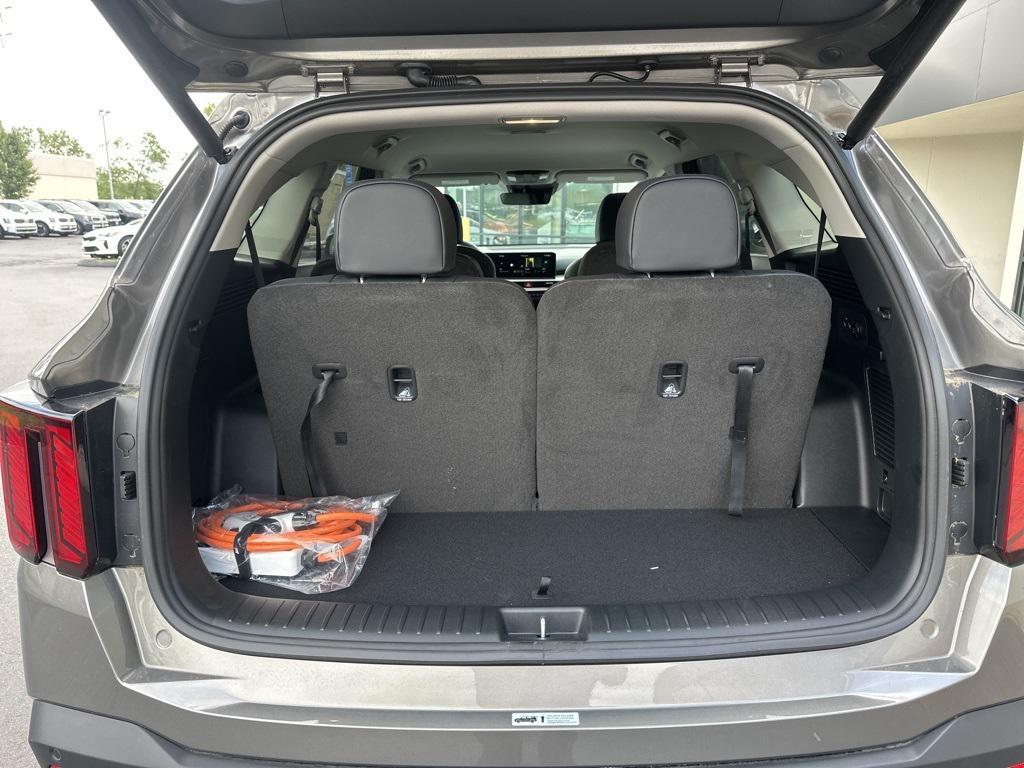 new 2025 Kia Sorento Plug-In Hybrid car, priced at $46,289