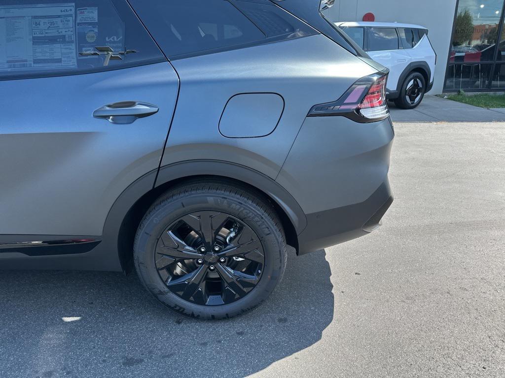 new 2025 Kia Sportage car, priced at $43,714
