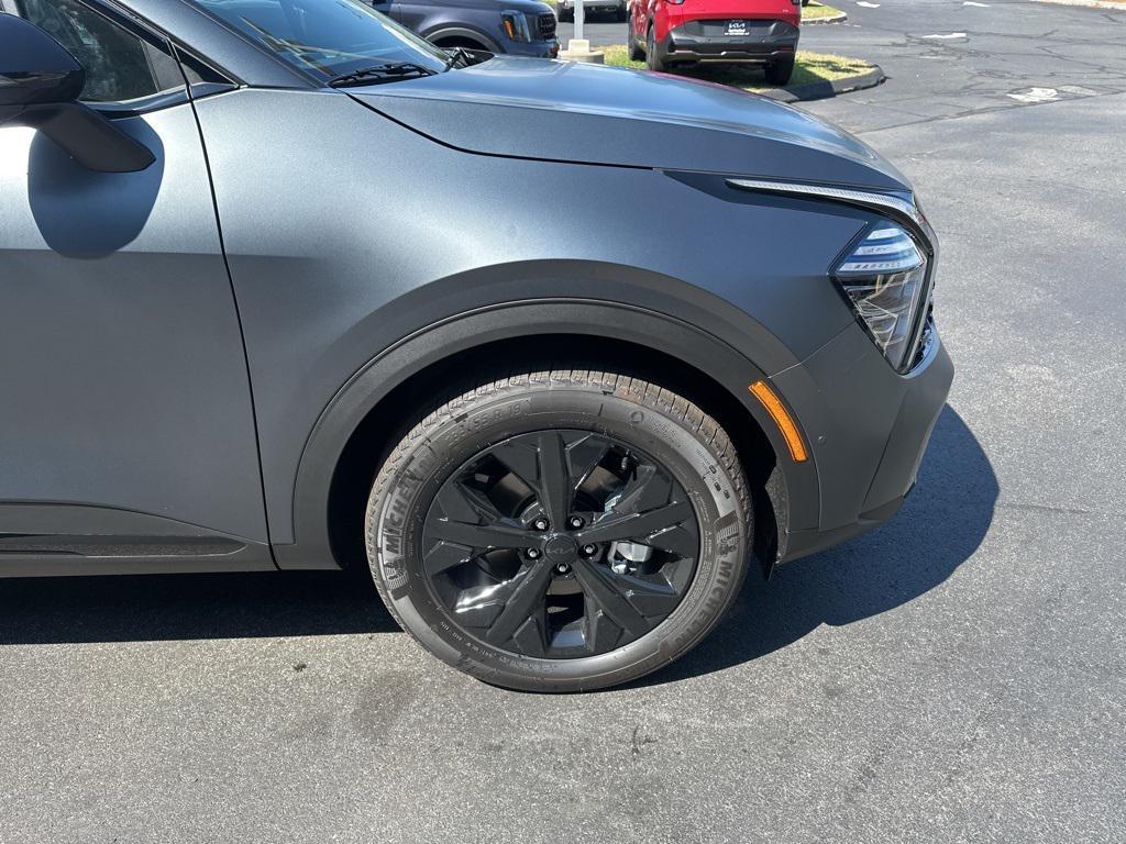 new 2025 Kia Sportage car, priced at $43,714