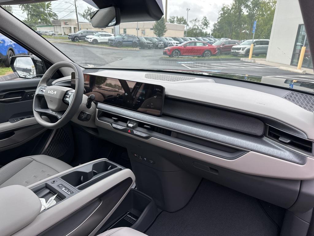 new 2026 Kia EV9 car, priced at $58,266