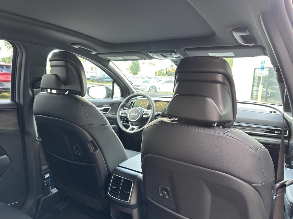 new 2025 Kia Sportage car, priced at $43,673