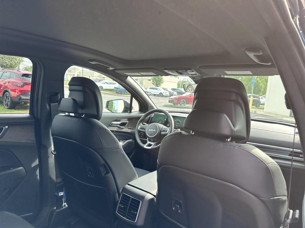 new 2025 Kia Sportage car, priced at $43,602