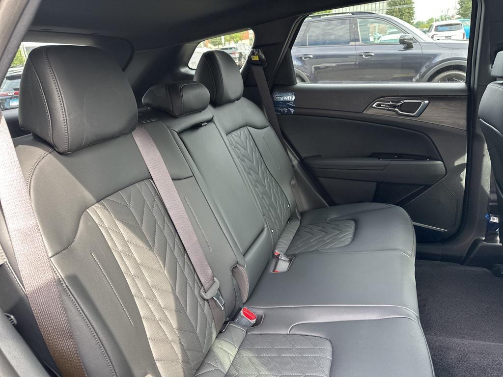 new 2025 Kia Sportage car, priced at $43,602