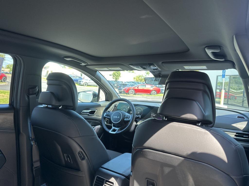 new 2025 Kia Sportage car, priced at $44,513