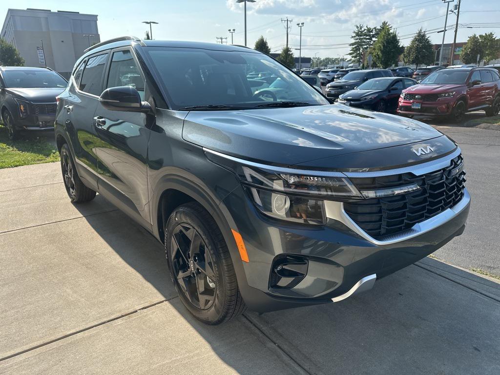 new 2026 Kia Seltos car, priced at $29,701