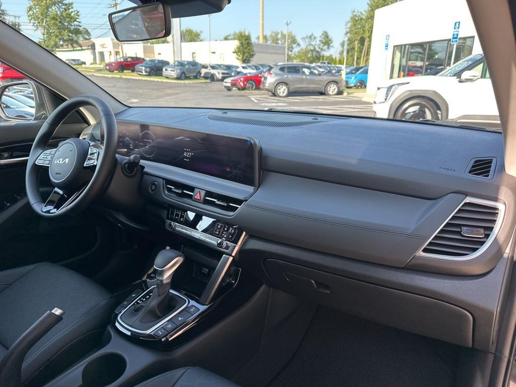 new 2026 Kia Seltos car, priced at $29,701