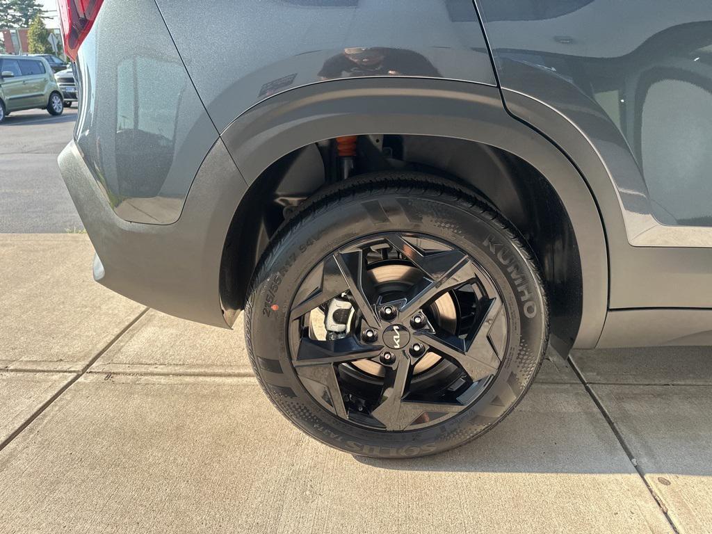 new 2026 Kia Seltos car, priced at $29,701