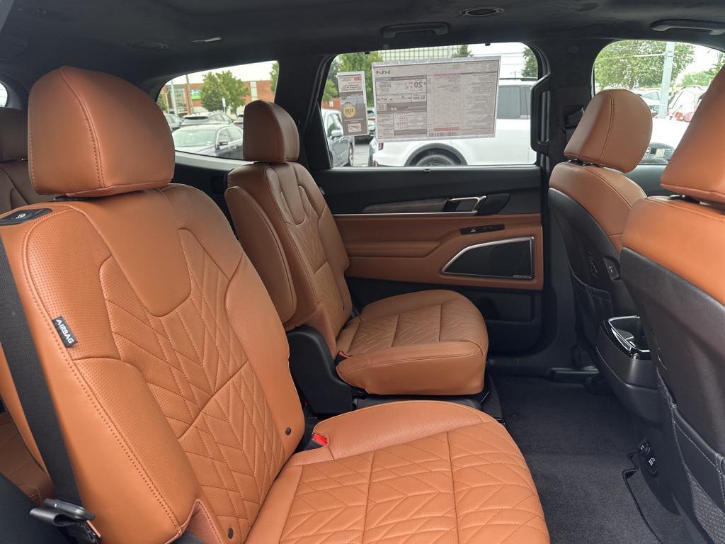 new 2025 Kia Telluride car, priced at $52,322