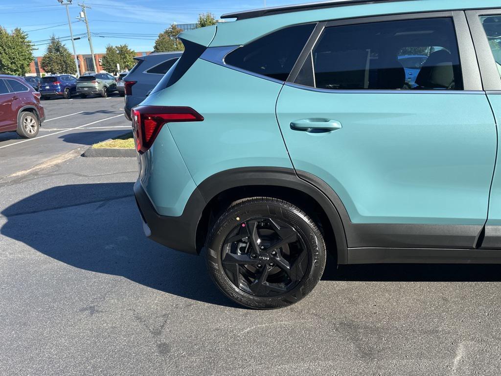 new 2026 Kia Seltos car, priced at $30,189