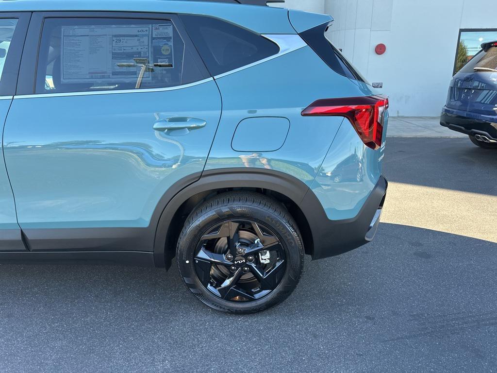 new 2026 Kia Seltos car, priced at $30,189