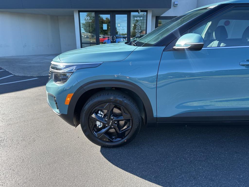new 2026 Kia Seltos car, priced at $30,189