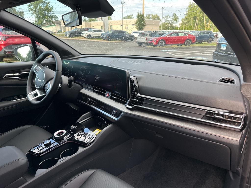 new 2025 Kia Sportage car, priced at $43,776