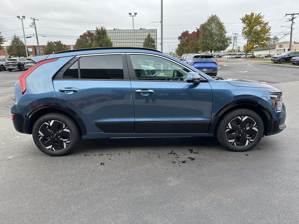 new 2025 Kia Niro EV car, priced at $38,173
