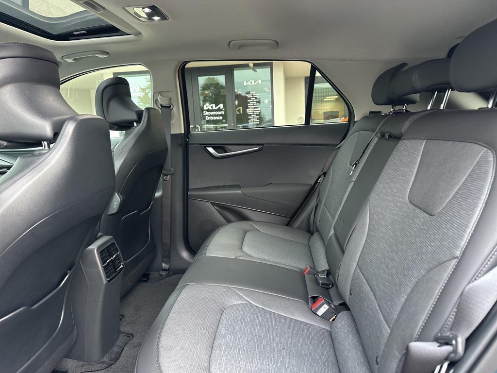 new 2025 Kia Niro EV car, priced at $38,173