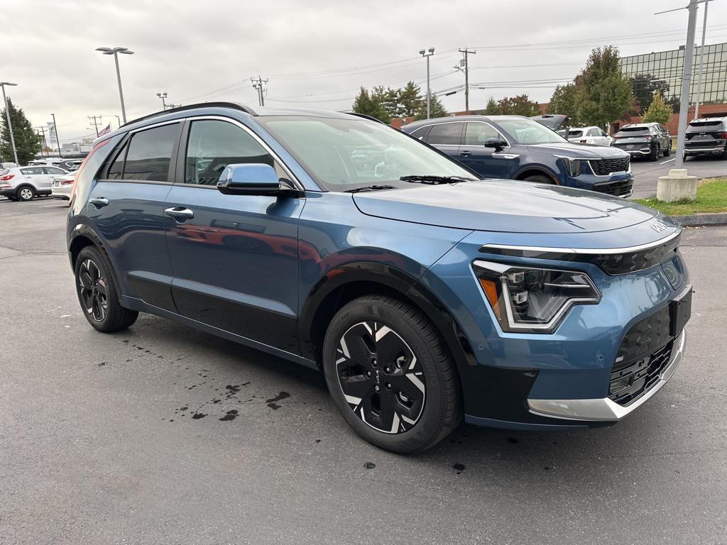 new 2025 Kia Niro EV car, priced at $38,173