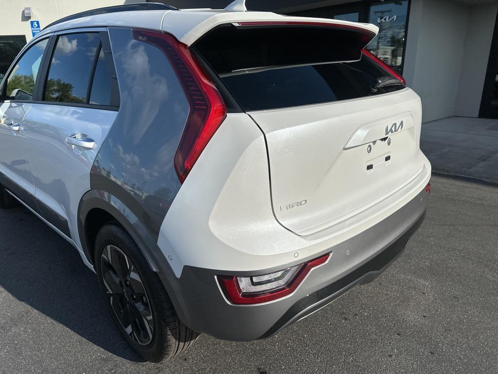 new 2025 Kia Niro EV car, priced at $38,233
