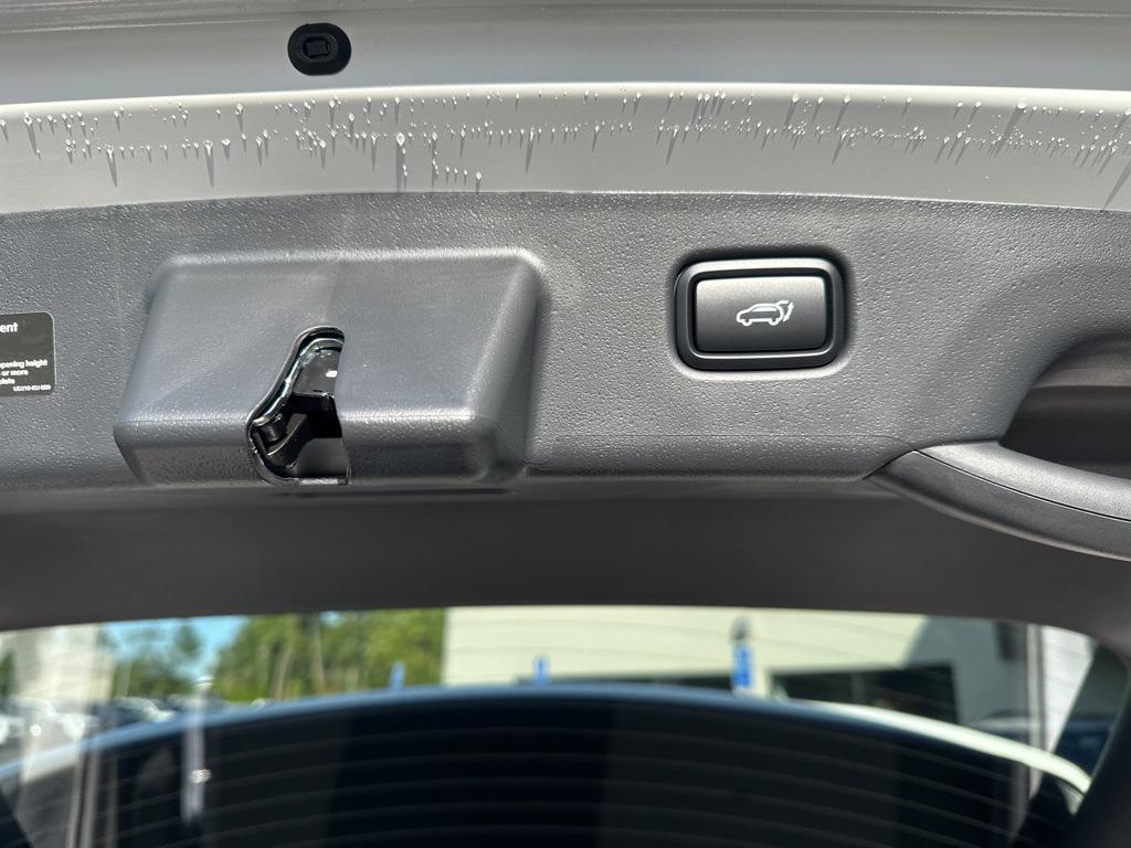 new 2025 Kia Niro EV car, priced at $38,233