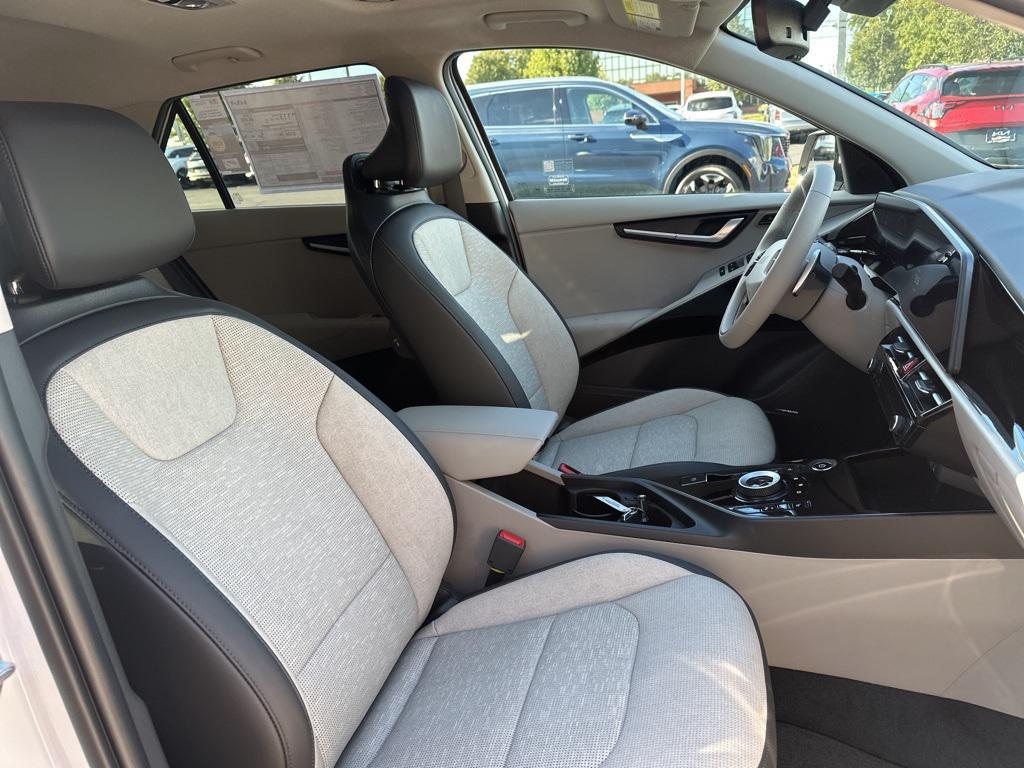 new 2025 Kia Niro EV car, priced at $38,233