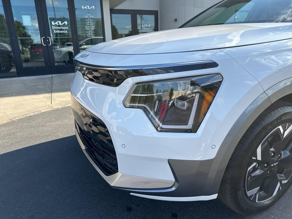 new 2025 Kia Niro EV car, priced at $38,233