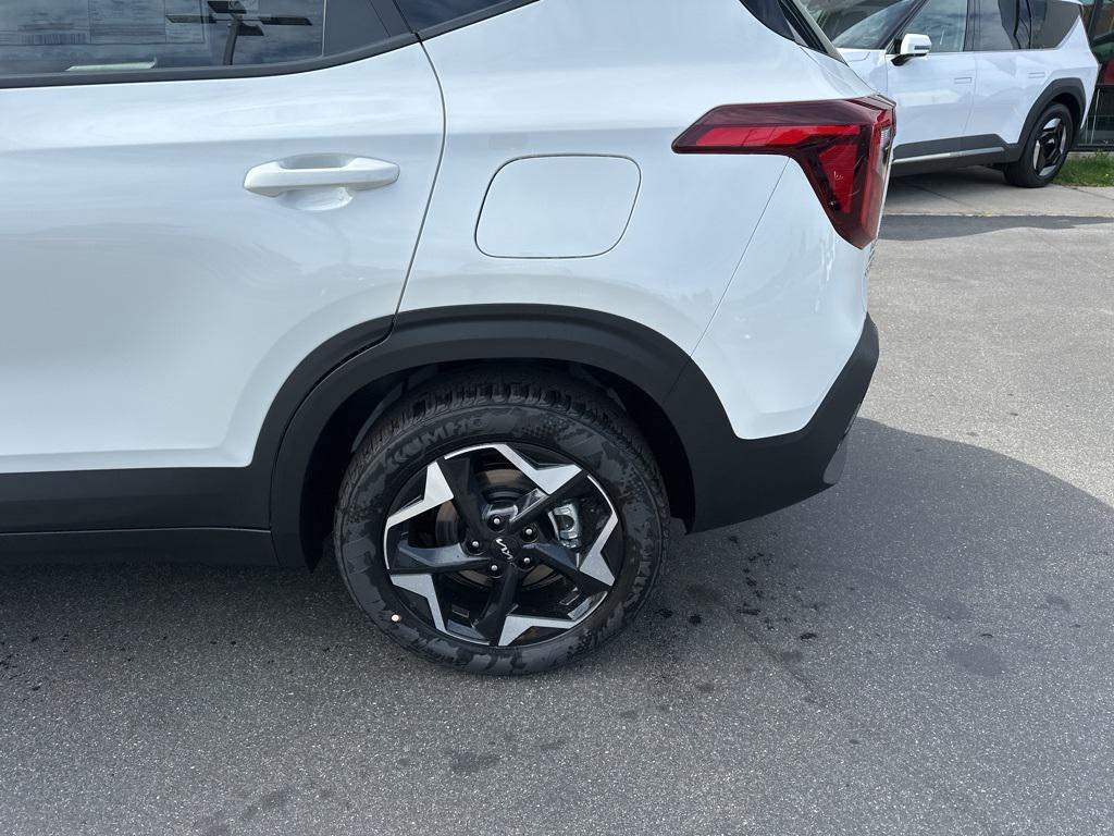 new 2026 Kia Seltos car, priced at $27,721