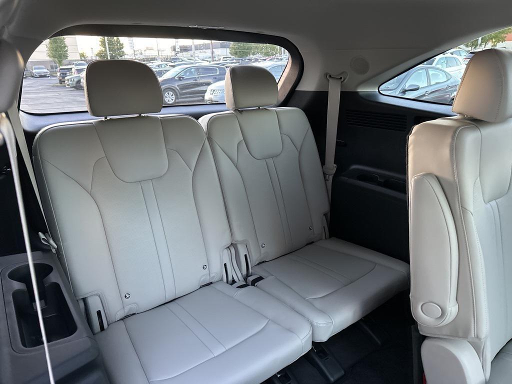 new 2026 Kia Sorento car, priced at $42,172