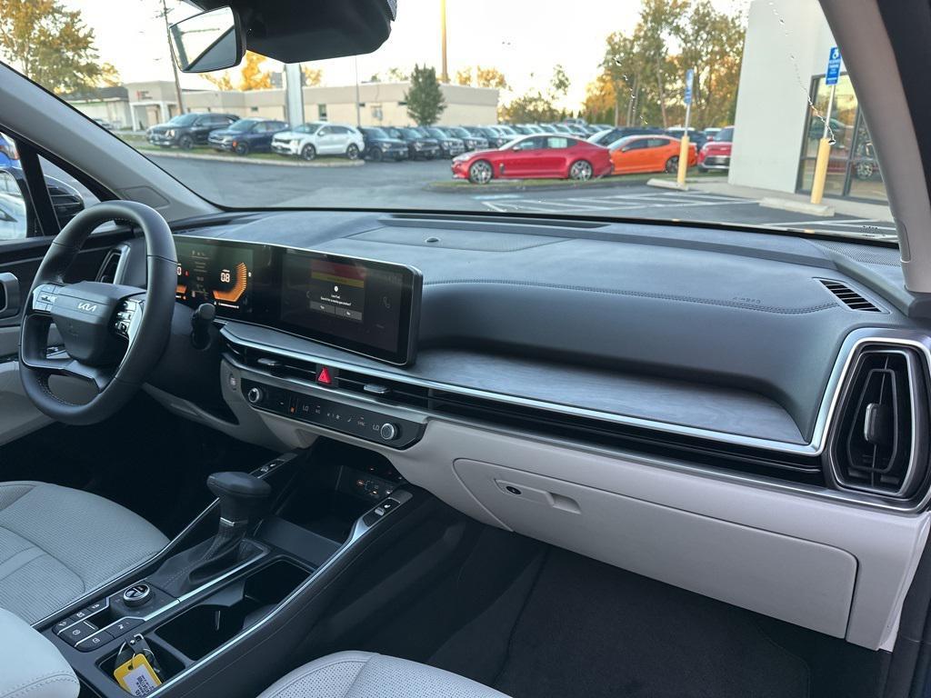 new 2026 Kia Sorento car, priced at $42,172