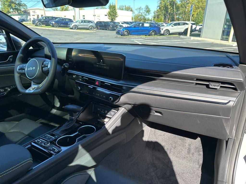 new 2026 Kia K5 car, priced at $37,644