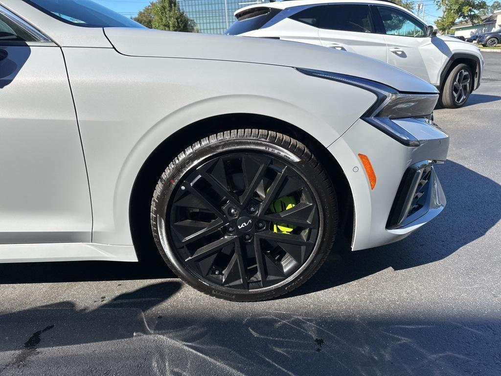 new 2026 Kia K5 car, priced at $37,644