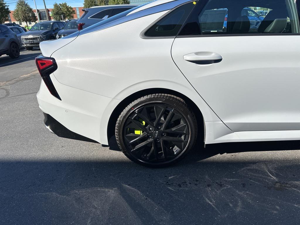 new 2026 Kia K5 car, priced at $37,644
