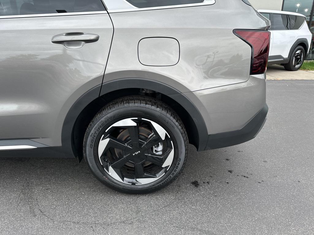 new 2025 Kia Sorento Hybrid car, priced at $37,577