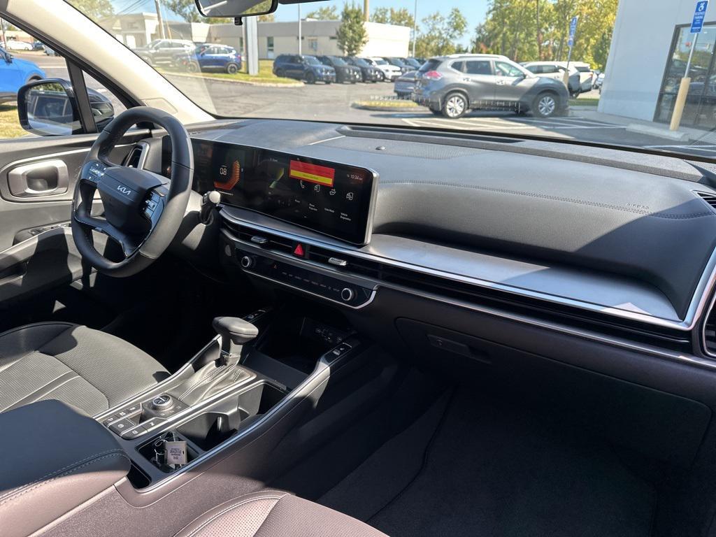 new 2026 Kia Sorento car, priced at $36,688