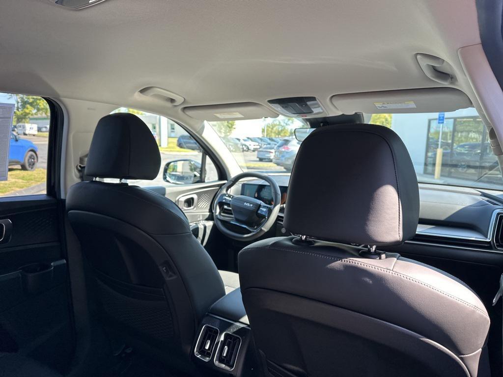 new 2026 Kia Sorento car, priced at $36,688
