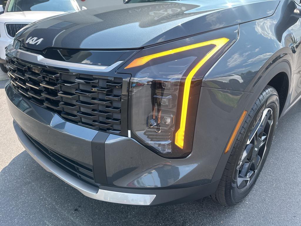 new 2026 Kia Sportage car, priced at $32,330