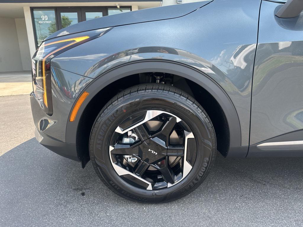 new 2026 Kia Sportage car, priced at $32,330