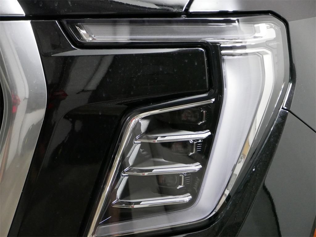 new 2025 GMC Yukon XL car, priced at $92,430