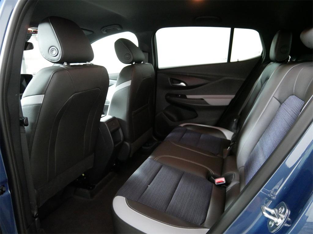 new 2025 Buick Envista car, priced at $26,280